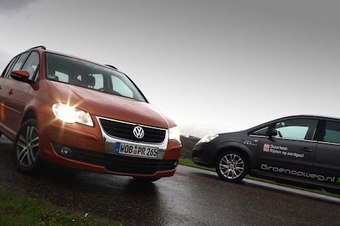 Opel Zafira 1.6 CNG Turbo ecoFLEX - Volkswagen Touran 1.4 16V TSI EcoFuel