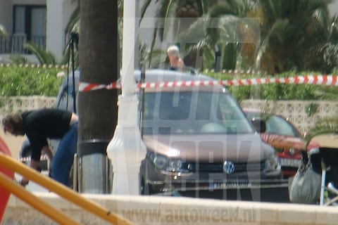 Volkswagen Caddy poseert naakt aan de Costa