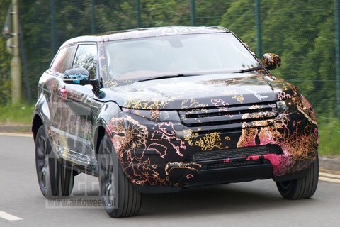Land Rover LRX nu in 't echt