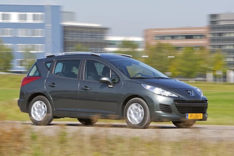 Peugeot 207 1.4 VTi (2010)