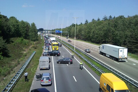 Omdraaiende file op de A27