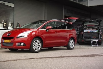 Ford S-Max vs. Peugeot 5008