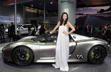 Porsche 918 Spyder op autoshow Peking | Foto: ANP/
