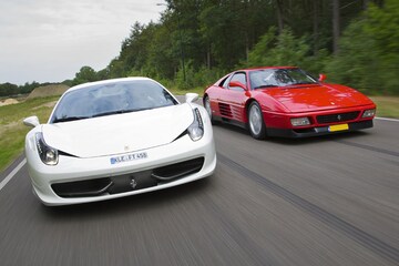 Ferrari 458 Italia vs 348 TB