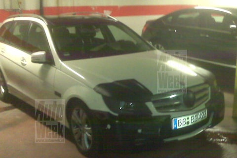 Rondstruinen in parkeerkelder Mercedes-testteam