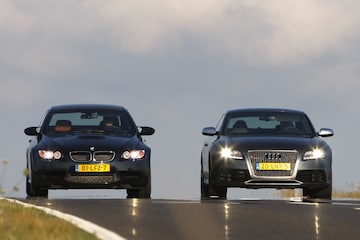 Audi RS5 vs BMW M3