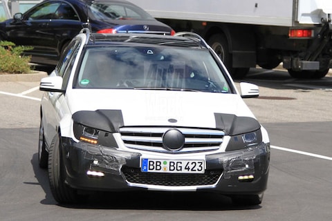 Gefacelifte Mercedes C-klasse Estate uit kelder