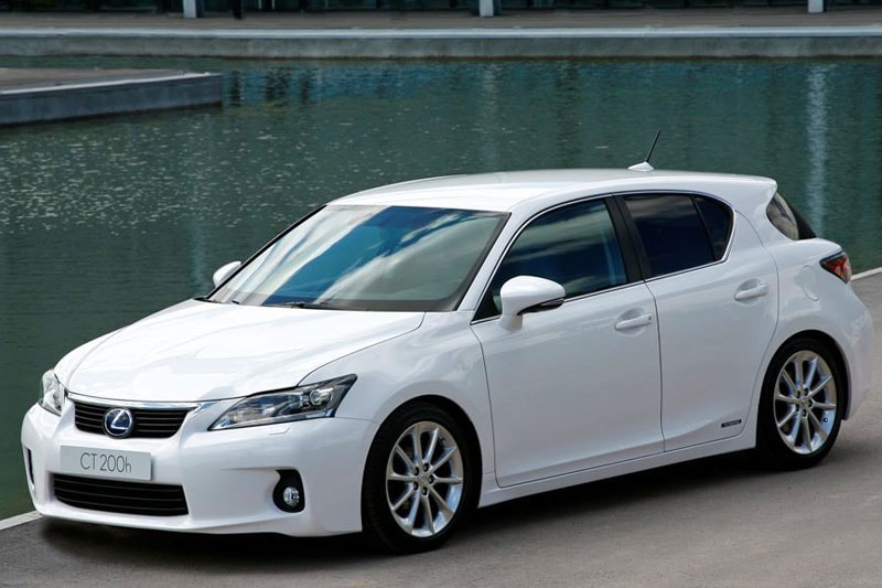 Lexus CT200h