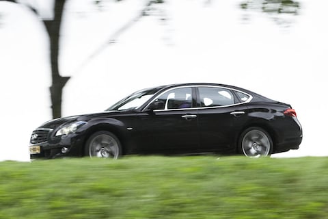 Infiniti M diesel heeft prijskaartjes