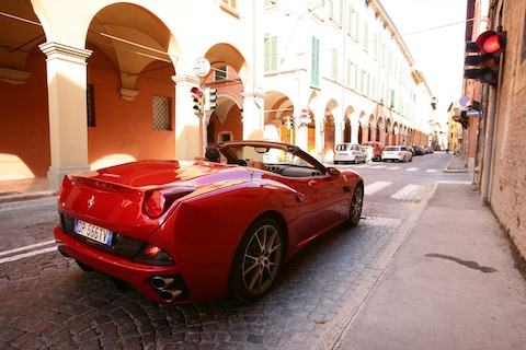 Start/stop voor Ferrari California!