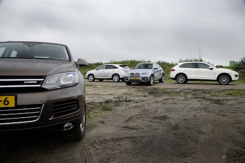 Test: BMW X6 ActiveHybrid – Lexus RX 450h – Porsche Cayenne S Hybrid – Volkswagen Touareg