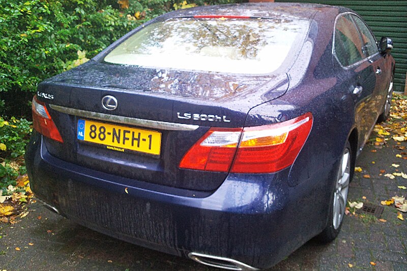 Lexus LS600h