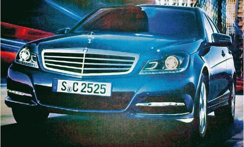 Eerste foto's facelift Mercedes C-klasse 