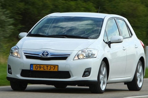 Toyota Auris Full Hybrid nu bereikbaarder