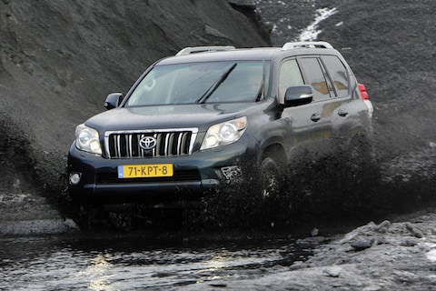 Toyota Land Cruiser 3.0 D-4D SX (2010)