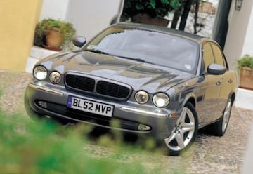 Jaguar XJ