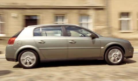Opel Signum (2003) - Test