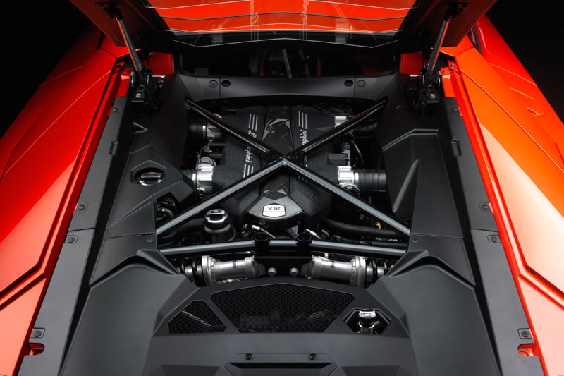 Lamborghini Aventador LP 700-4