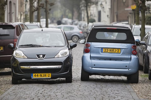 Peugeot 107 - Smart Fortwo