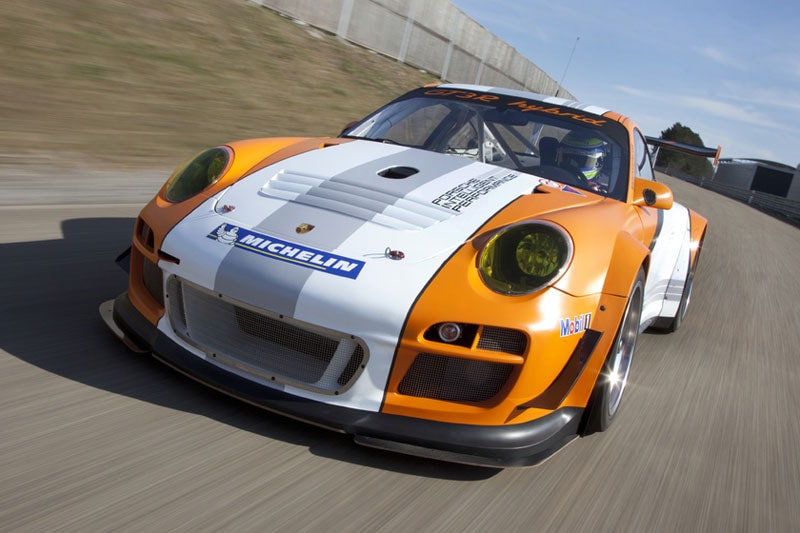 Porsche 911 GT3 R Hybrid 2.0