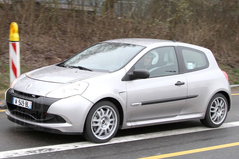 Renault Clio RS mule