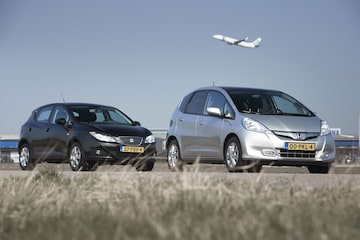 Honda Jazz Hybrid - Seat Ibiza 1.2 TDI E-Ecomotive