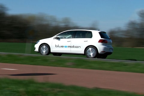 Rij-impressie VW Golf Blue-e-motion