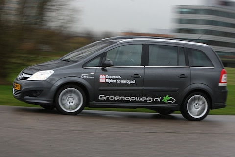 Opel Zafira 1.6 CNG Turbo Ecoflex Cosmo (2010)