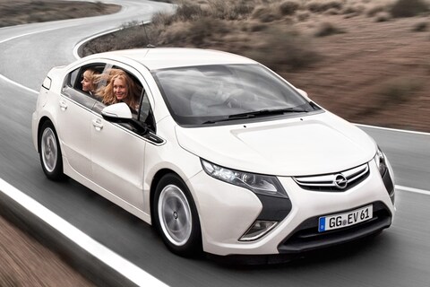 Opel Nederland: extra Ampera's aanvragen