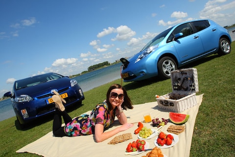 Vergelijkende Test: Nissan Leaf – Toyota Prius