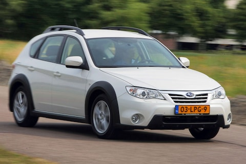 Subaru Impreza 2.0R AWD XV (2010)