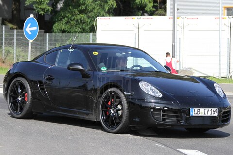 Porsche Cayman spionage