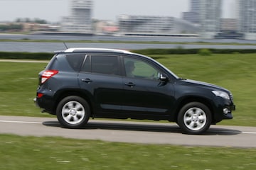 Toyota RAV4 2.0i CVT