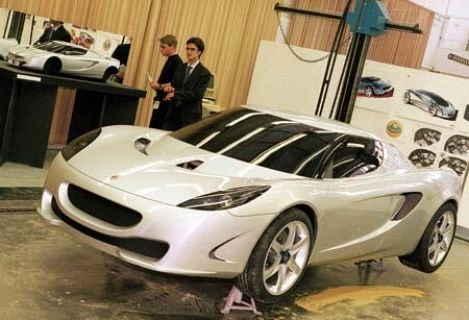 Lotus M250 uitgesteld