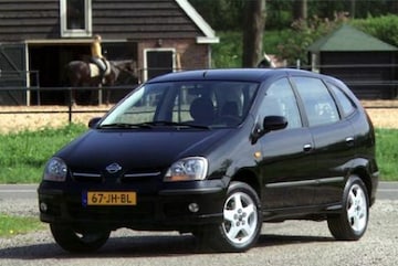 Nissan Almera Tino