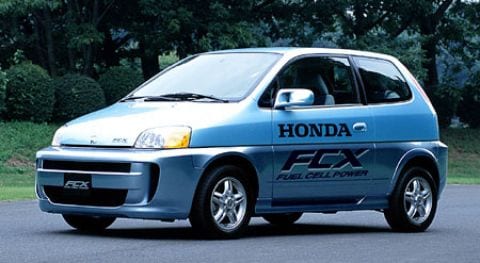 Honda FCX gaat de weg op