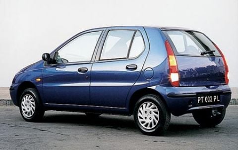 Kleine MG Rover van Tata