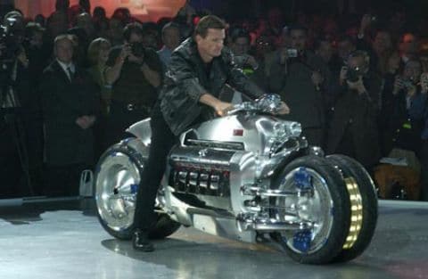 Tomahawk motorfiets met V10