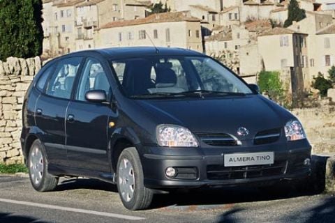 Nissan Almera Tino gefacelift