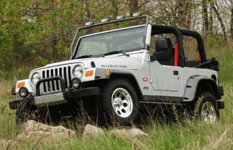 Speciale Jeep voor Lara Croft
