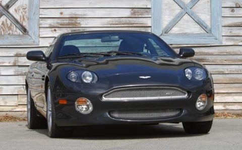 Rijgenot met Aston Martin DB7 GT