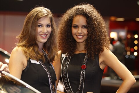 Natuurlijk ook op de IAA: Beursbabes!