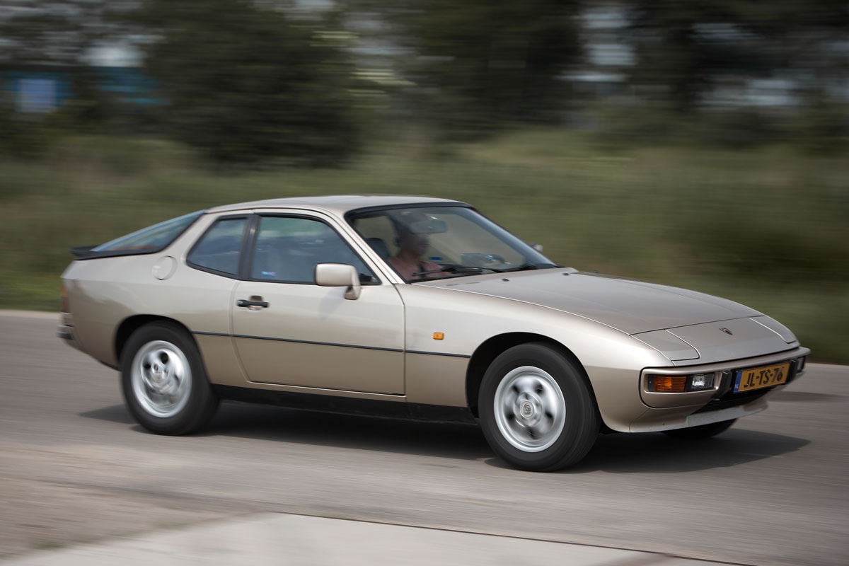 Klokje rond Porsche 924 S
