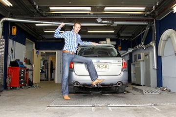 Subaru Outback op rollenbank