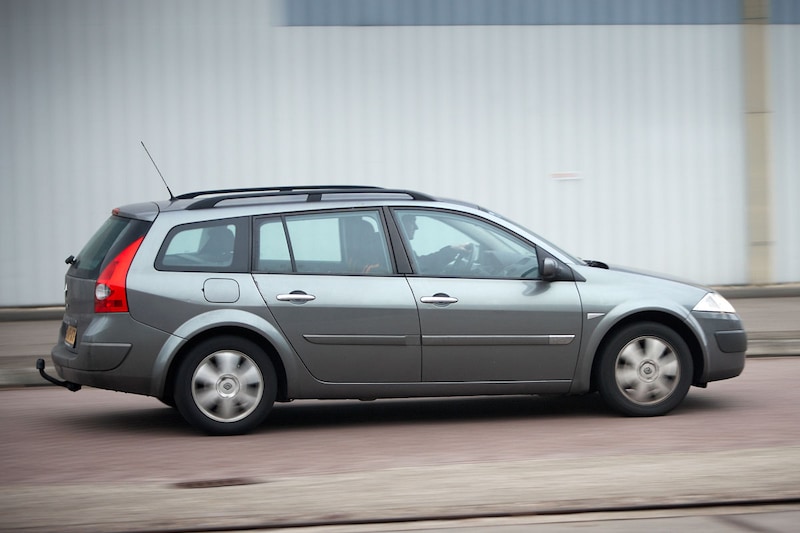 Klokje rond Renault Mégane Grand Tour 1.5 dCi 80