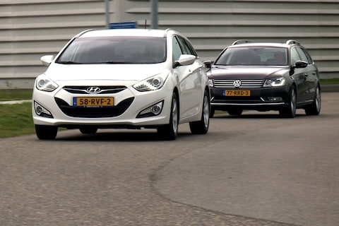 Vergelijkende Test: Hyundai i40 vs Volkswagen Passat