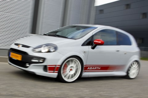 Test: Abarth Punto Evo Esseesse (2011)