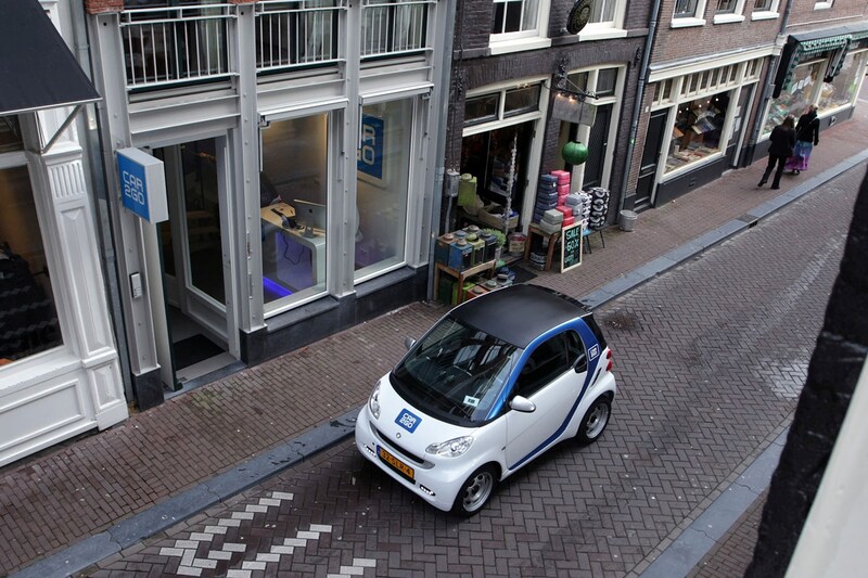 Smart EV van Car2go in Amsterdam