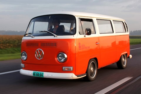 Bas van Putten rijdt elektrische VW T2