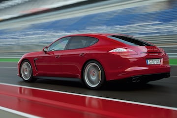 Porsche Panamera GTS